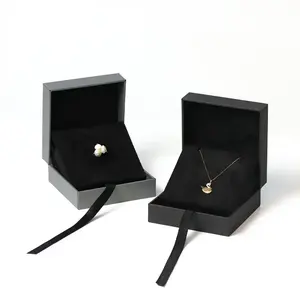 Luxury Black Leatherette Paper Jewelry Packaging Ring Boxes Pendant Case Made by Leatherette Paper