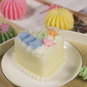 Vela Aromática Cuadrada Hecha a Mano con Forma de Pastel, Linda Vela Artística para Cumpleaños, Decoración para el Hogar - Product Image 2