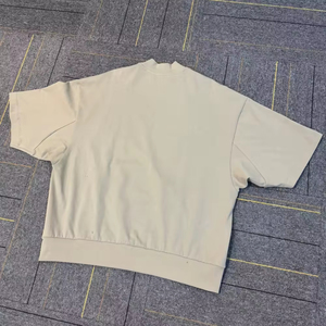 เสื้อยืดโอเวอร์ไซส์ทรงบ็อกซี่ ผ้าคอตตอน 100% หนา 305gsm สไตล์สตรีทแวร์สำหรับผู้ชาย รุ่นใหม่ล่าสุด พร้อมปักโลโก้ตามสั่ง - Product Image 5