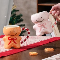Smile Gingerbread Man Shaped Design Tasse en céramique Décorations et cadeaux de style Noël en gros