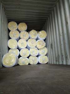 Utilisation industrielle <span class=keywords><strong>60mm</strong></span> R1.3 Couverture isolante pour toitures Feuille légère en fibre <span class=keywords><strong>de</strong></span> <span class=keywords><strong>verre</strong></span> Rouleau <span class=keywords><strong>de</strong></span> mousse d'aluminium avec matériau en fibre <span class=keywords><strong>de</strong></span> <span class=keywords><strong>verre</strong></span> - Product Image 4