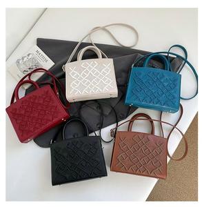 Bolsa Personalizada de Gran Capacidad, <span class=keywords><strong>Simple</strong></span>, Moderna, Retro, Tipo Tote de un Solo Hombro, de Alta Calidad para Mujer - Product Image 1