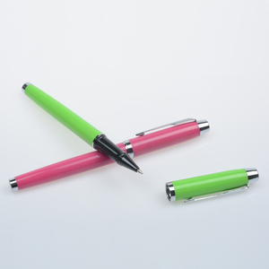 โปรโมชั่นพลาสติกลูกกลิ้งน้ํามันเจลปากกา 0.7 มม.ขายส่งปากกาลูกลื่นจัดส่งฟรี - Product Image 2