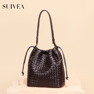 กระเป๋าถือทรงถังสานมือขนาดใหญ่ รุ่นใหม่ปี 2026 กระเป๋าทรงคลาวด์จีบแบบมีเชือกผูก กระเป๋าเรียบง่ายสไตล์มินิมอล กระเป๋าสะพายไหล่สำหรับผู้หญิง - Product Image 3