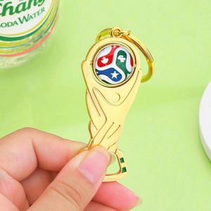 Porte-clés multifonctionnel ouvre-bouteille avec drapeau de pays de la Coupe du Monde de football, cadeau souvenir pour les fans de football - Product Image 2