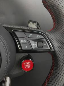Volante de Fibra de Carbono Personalizado con Botón de Encendido para Audi A3 A4 A5 A6 A7 S3 S4 S5 S6 S7 RS3 RS4 RS5 RS6 RS7 - Product Image 3