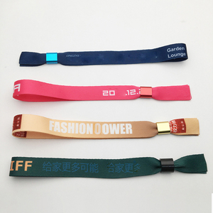 Kunden spezifische recycelte Metall klammern Polyester-Armbänder für Event-Party-Festivals <span class=keywords><strong>Premium</strong></span>-Werbeartikel - Product Image 3
