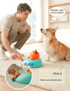 Pädagogisches Plastik-Leckerli-Spender-Spielzeug für Katzen - Knopfaktivierter Leckerli-Spender zur Langeweilebekämpfung & als Katzenspielzeug - Product Image 4