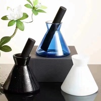 Diffuseur de parfum d'intérieur 100 ml, écologique, sans alcool, sans parabène, nouveau design, flacon conique, bâtonnets noirs, bouteille en bois et verre
