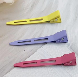 Jiamu Fabrikpreis Großhandel 5,5cm Bonbonfarbene Knitterfreie Haarspangen für Frauen Mädchen DIY Niedliche Metall-Entenschnabel-Haarklammern - Product Image 6