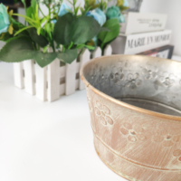 Seau à fleurs en métal galvanisé Home Decor Planter Antique Iron Decoration Garden Basket Wholesale Factory