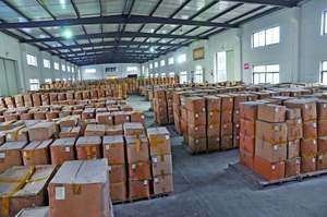 زهرية اصطناعية مزخرفة بسلك زهور مزين بريش زهري لترتيب الأزهار لوازم حفلات الزفاف والعطلات مزهرية ديكور منزلي - Product Image 3