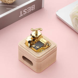 फैक्टरी थोक उच्च गुणवत्ता लकड़ी के संगीत बक्से संगीत बक्से आठ संगीत बक्से रचनात्मक वेलेंटाइन दिवस क्रिसमस जन्मदिन का उपहार - Product Image 5