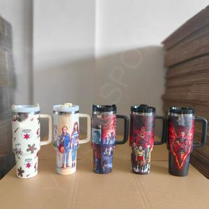 Nuova Tazza Termica da Auto da 40 Oz, di Tendenza, in Acciaio Inossidabile Inciso, <span class=keywords><strong>con</strong></span> Manico e Coperchio <span class=keywords><strong>con</strong></span> <span class=keywords><strong>Beccuccio</strong></span>, Personalizzabile - Modello 2026 di Grande Successo - Product Image 6