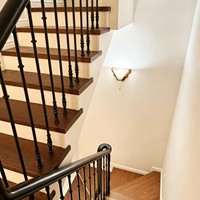 Balustrades d'escalier intérieures pour villa moderne, moulures monobloc en alliage d'aluminium, garde-corps noir massif, résistant à l'eau, peignable