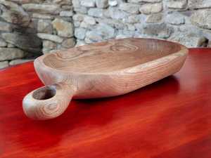 ถาดไม้เนื้อแข็งที่ทำด้วยมือสำหรับการให้บริการอาหารและเครื่องดื่มทนทานและมีสไตล์ที่สมบูรณ์แบบสำหรับการรับประทานอาหารในห้องครัวและการตกแต่งบ้าน - Product Image 2