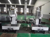 Aléseuse de cylindre de moto CNC de siège de soupape de culasse verticale de haute précision
