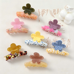 Vente en gros de pinces à <span class=keywords><strong>cheveux</strong></span> en acétate 3D à fleurs, colorées, élégantes, géométriques, 6 cm, aspect haut de gamme, pour femmes, personnalisation possible - Product Image 1