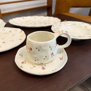 Assiette en céramique à motif floral de roses peintes à la main, bol moulé à la main, tasse à café et soucoupe de haute qualité, assiette ovale - Product Image 5