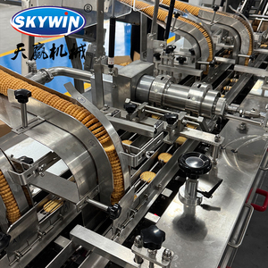 เครื่องทำบิสกิตแซนวิชเนยสองรสอัตโนมัติ Skywin เครื่องทำบิสกิตขนาดเล็ก เครื่องบรรจุแบบไหล<span class=keywords><strong>สาย</strong></span>พาน <span class=keywords><strong>สาย</strong></span>การผลิต - Product Image 5