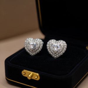 Boucles d'oreilles en or blanc E1899 avec diamants taille cœur, couleur D, certifiées GIA, style romantique pour femme, pour mariage - Product Image 2