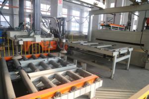 Korte Cyclus Automatische Fineer Productielijn Hout Laminaat Machine Voor Spaanplaat Of Mdf - Product Image 3