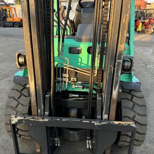 Montacargas Hidráulico Mitsubishi Usado, Fabricado en Japón, Entrega Rápida, 3.5 Toneladas, 2.5 Toneladas, 3 Toneladas, Diésel, Todoterreno, Motor ISUZU, Mástil de 3 Etapas - Product Image 3