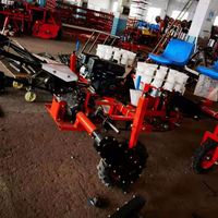 Repiquage de semis d'arbres, prix professionnel, machines, grand repiquage de semis, tracteur
