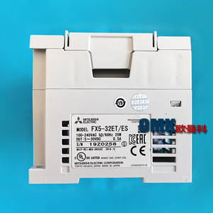 Módulo PLC Mitsubishi Electric FX5-32ET/ES, 34 E/S, Comunicación Serial CompoBus/S, IP54, Hecho en Japón - Product Image 1