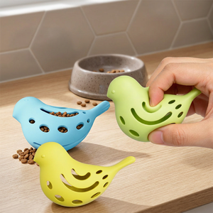 Bird Pattern Silicone Gel Pet <b>Treat</b> <b>Dispenser</b> Porous Leakage Feeding Toy Manual Food Dispensing - Product Image 6