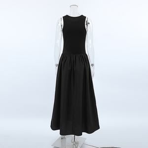 Robe longue d'été en maille style Hepburn vintage personnalisable, coupe ajustée, avec débardeur intégré, petite robe noire, vente en gros - Product Image 4