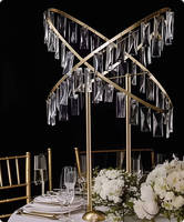 Décoration et fournitures de mariage : Nouveaux accessoires de mariage, grand support à fleurs en cristal doré, centre de table de mariage, arrangement de scène, support à fleurs en fer