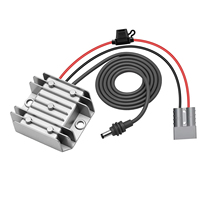 Adaptador de Corriente CC Impermeable para Dispositivos de Internet Satelital, Entrada de 12V/24V a Salida de 30V 3.5A con Fusible Integrado de 15A para Autocaravanas