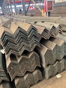 מחיר המפעל 163 x5 40 x40x5 30 x30x3 astm a992 כיתה 50 אבקת שחור מצופה זווית פחמן פלדה בר יצרן לתעשייה - Product Image 2
