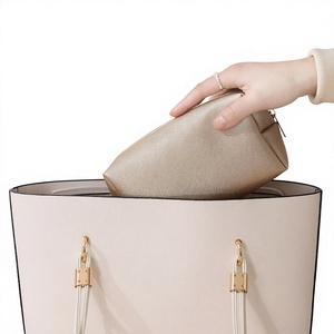 Bolsa de Maquillaje Portátil, Estuche de Almacenamiento de Cosméticos, Diseño Compacto de Viaje, Material PU Grande, Resistente al Agua para Artículos de Belleza - Product Image 4