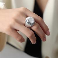 Nouvelle conception, bijoux fantaisie imperméables et hypoallergéniques, cadeau, anneaux creux épais et lisses en acier inoxydable plaqué or 18 carats pour femmes