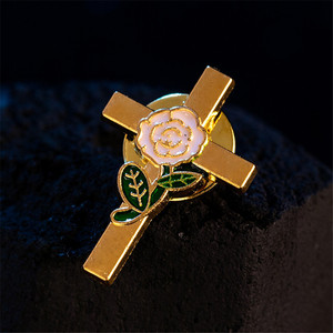 New Fashion Virgin Mary Child calice <span class=keywords><strong>rosso</strong></span> e bianco rosa spille distintivo spilla smaltata religiosa - Product Image 2