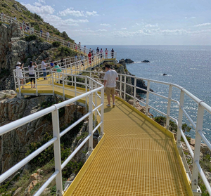 Sistema di Ringhiere e Corrimano in FRP, Ringhiera di Sicurezza in Fibra di Vetro GRP per Bordo di Piattaforme e Passerelle - Product Image 1