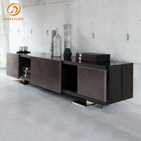Buffet en cuir moderne avec rangement ouvert, console TV modulaire de luxe avec base métallique flottante et étagère murale