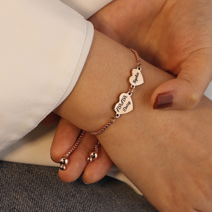 <span class=keywords><strong>Bracciale</strong></span> iniziale <span class=keywords><strong>con</strong></span> ciondolo a cuore <span class=keywords><strong>in</strong></span> acciaio inox regolabile retrattile inciso <span class=keywords><strong>bracciale</strong></span> di famiglia per genitore-bambino - Product Image 3
