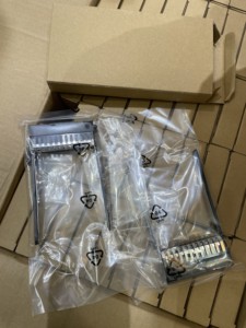 ถาดใส่ฮาร์ดไดรฟ์ NVMe แบบ Hot Swap สำหรับเซิร์ฟเวอร์ PowerEdge รุ่นที่ 12 และ 13 ขนาด 1U และ <span class=keywords><strong>2U</strong></span> - Product Image 3