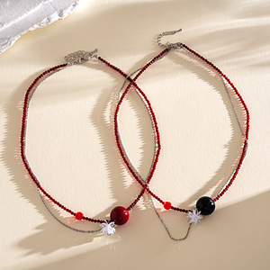 Collier double couche en perles de verre rouges, motif floral, pour femme, en acier inoxydable, style vintage, de luxe, original, chaîne de clavicule, bijou de cou - Product Image 5