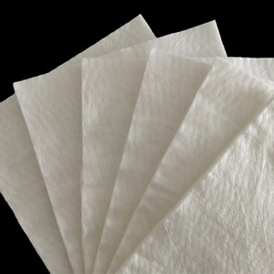 <span class=keywords><strong>Géotextile</strong></span> non tissé PET/PP blanc, toile technique pour l'entretien routier, <span class=keywords><strong>feutre</strong></span> perméable hydratant, isolation de serre, protection de pente - Product Image 3