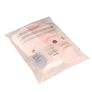 Sacs à fermeture éclair personnalisés en CPE mat écologique avec curseur, pour vêtements, maillots de bain et t-shirts - Product Image 1