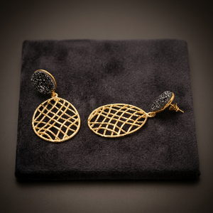 Nouveauté - Boucles d'oreilles tendance en forme de goutte d'eau en argent sterling 925 plaqué or avec pierre précieuse en quartz noir - Product Image 3