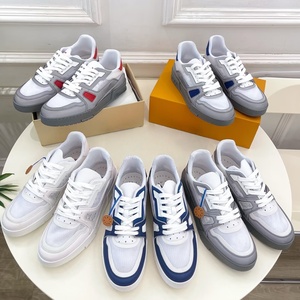 รองเท้าผ้าใบดีไซน์เนอร์สไตล์บาสเก็ตบอลสำหรับทุกเพศ หรูหรา หนังแท้ รองเท้าลำลอง แฟชั่นทันสมัย กันลื่น ลดแรงกระแทก - Product Image 6