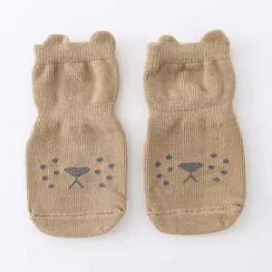 Hochwertige Herstellung Unisex Anti-Rutsch-Kinder socke Custom Logo Cute Design Baumwolle Mädchen Kleinkind Socken