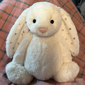 ตุ๊กตากระต่ายหูดาว<span class=keywords><strong>สี</strong></span>ขาว/เทา น่ารัก สนุกสนาน ของเล่นตุ๊กตาขนสั้นนุ่มสบาย ของขวัญสำหรับเด็ก ขนาด 31-50 ซม. บรรจุฟองน้ำ - Product Image 1