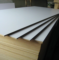 Panneau MDF Design Moderne Norme E1 Revêtement Coloré Résistant à l'Humidité 15mm 18mm Feuille Mélamine