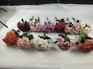 Vente en gros de fleurs de mariage bouquet de fleurs artificielles rosier en soie pour la décoration de mariage - Product Image 5